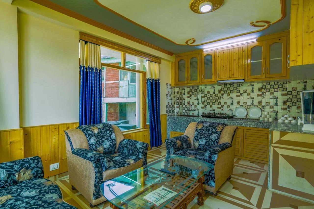 Woods Villa- A Luxury Mountains View Cottages Manali  Exterior photo