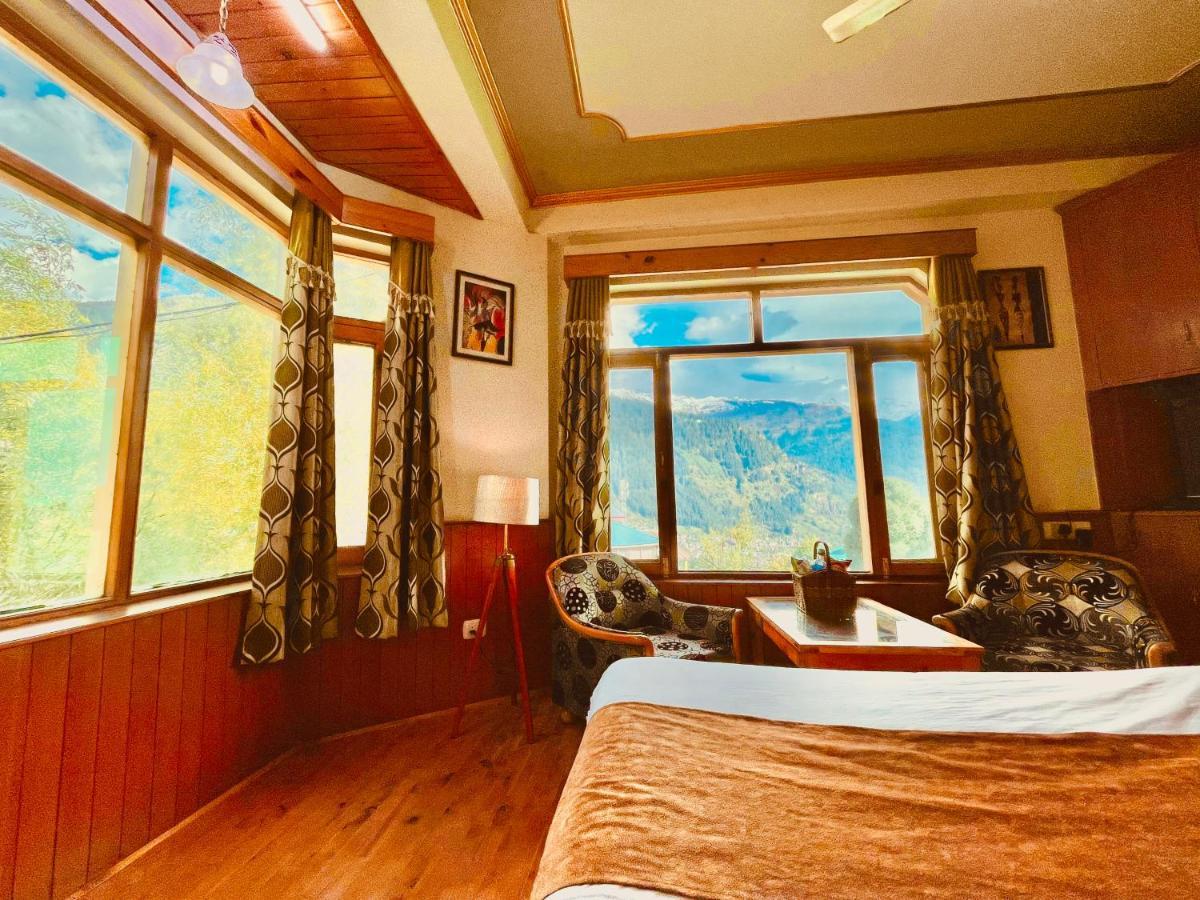 Woods Villa- A Luxury Mountains View Cottages Manali  Exterior photo