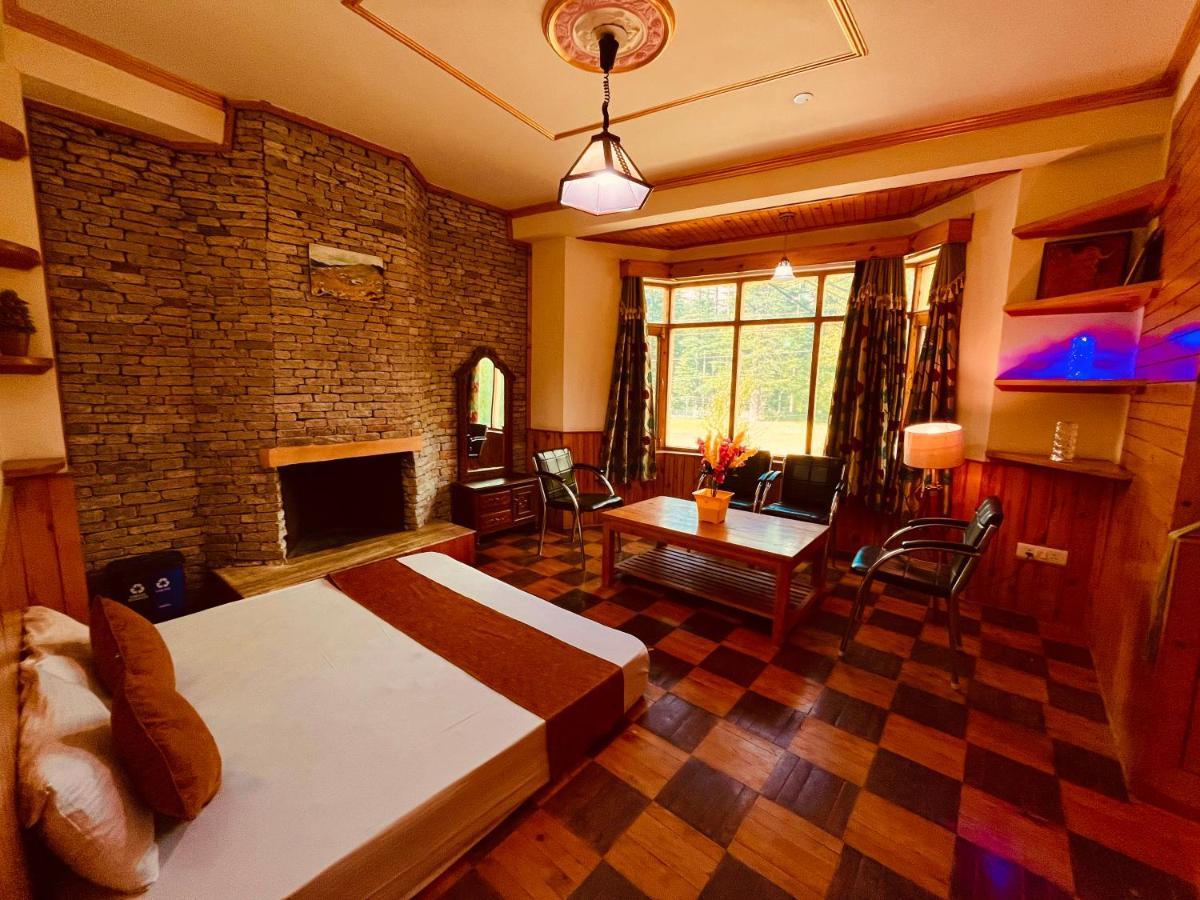Woods Villa- A Luxury Mountains View Cottages Manali  Exterior photo